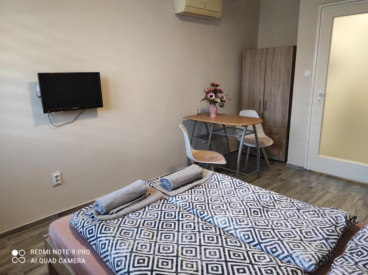 Desi Apartman Kaposvár Exteriér fotografie